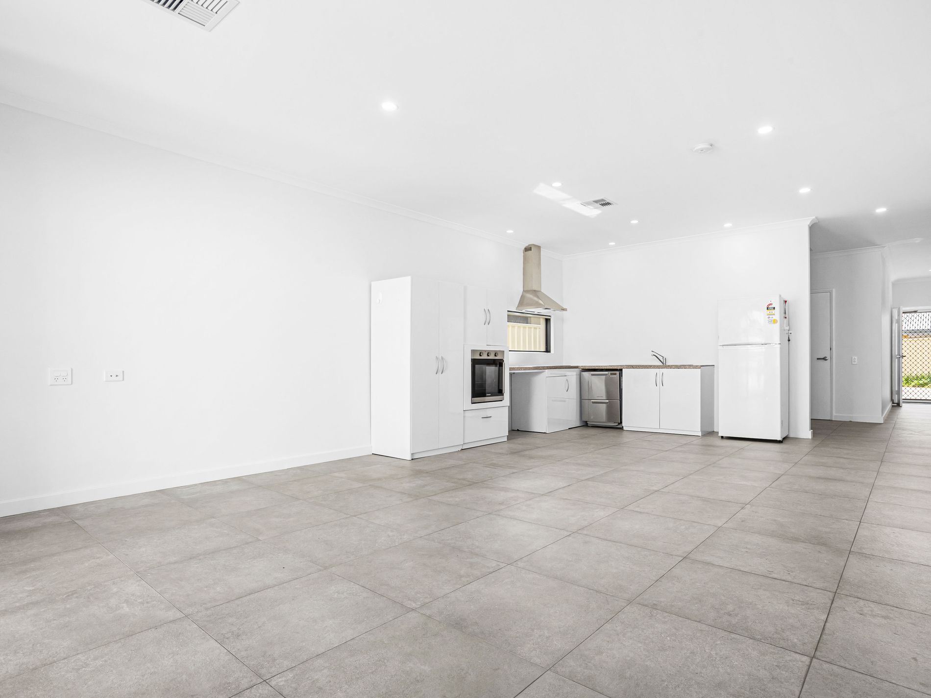 8C Stanmore Ct, Lynwood