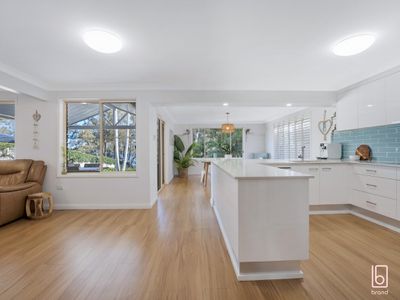 20 Diamond Head Drive, Budgewoi