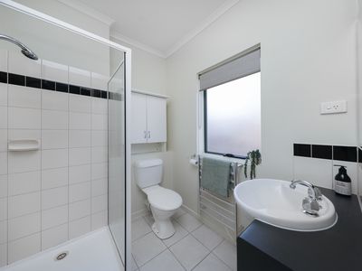 98 Kynoch Lane, Maribyrnong