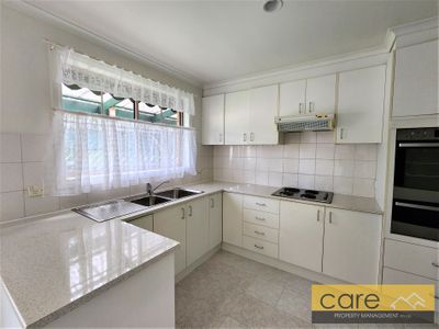 2 / 5 Emerald Court, Narre Warren