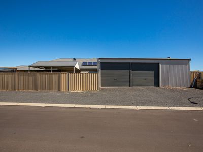 93 Braidwood Drive, Australind