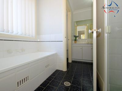 6 Shamrock Court, St Clair