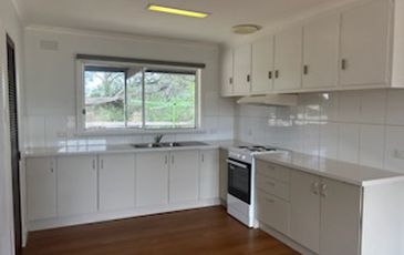 35 Hall Road, Pakenham South