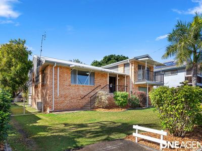 14 Denmans Camp Road, Torquay