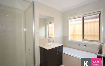 56 Grandvue Boulevard, Pakenham