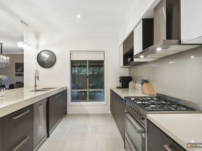 14 Emu Way, Narre Warren South