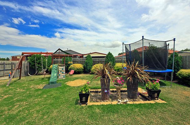 6 Athol Avenue, Roxburgh Park