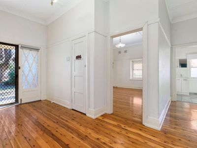 634 KIEWA STREET, Albury