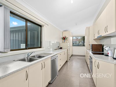 176 Princes Highway, Dapto