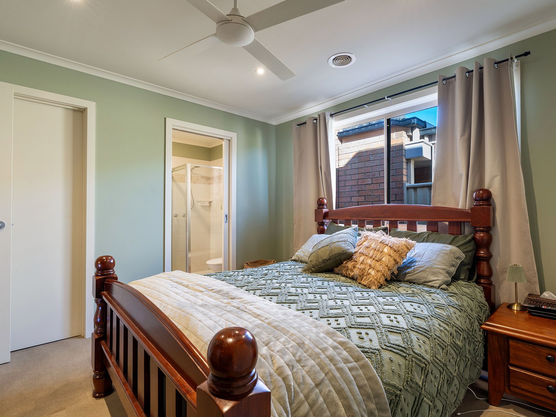 6 Kerr Court, Whittlesea