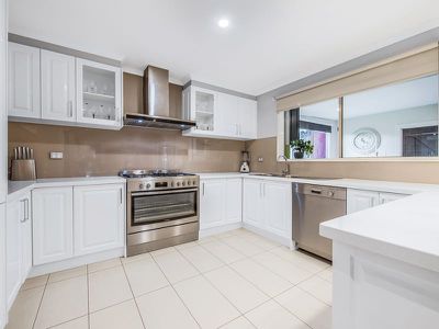 31 Karoonda Way, Hampton Park