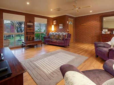 31 AZURE DRIVE, Wodonga