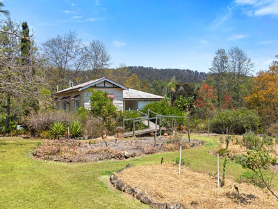 327 Schreibers Road, Cooran