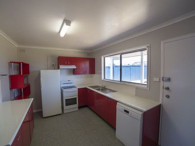 1 Jane Court, Dubbo