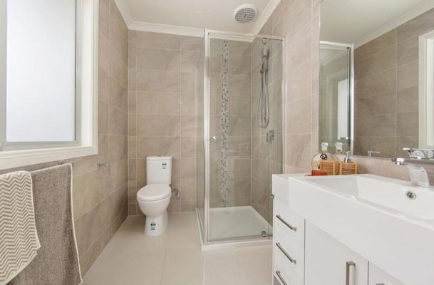 97 Horizon Boulevard, Greenvale