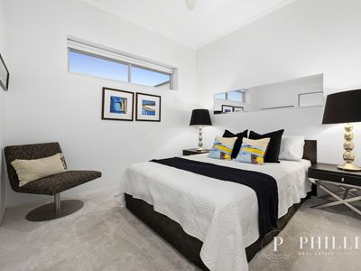 1729 / 1 Rialto Quay Drive, Hope Island