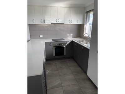 2 / 4 Vigo Cove, Baldivis