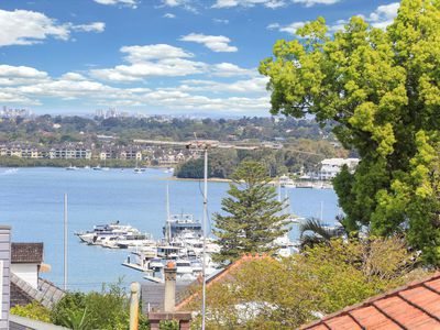 10 / 35-37 Ashburn Place, Gladesville