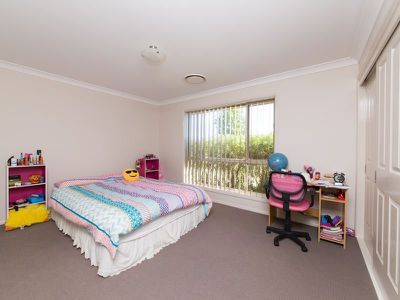 8 / 5 John Brass Place, Dubbo