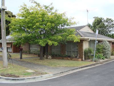 1 / 6 Glenleith Court, Geelong