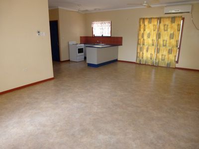 2 / 18 Adelaide Street, Cooktown