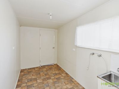 6 Queen Street, Horsham