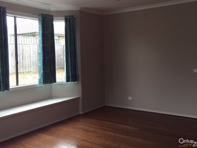 27S Westmoreland Avenue, Cranbourne North
