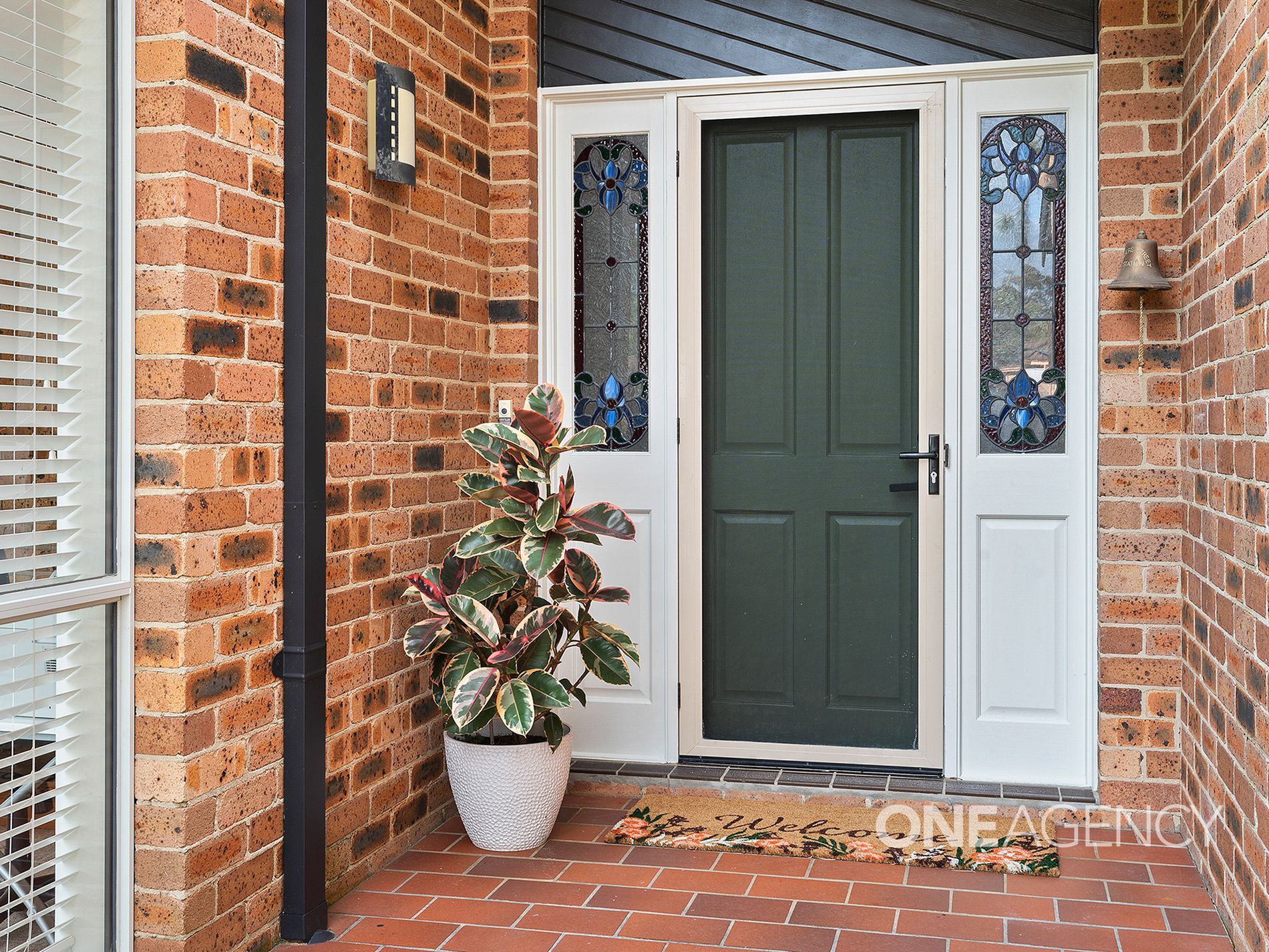 6 Arnheim Place, North Nowra