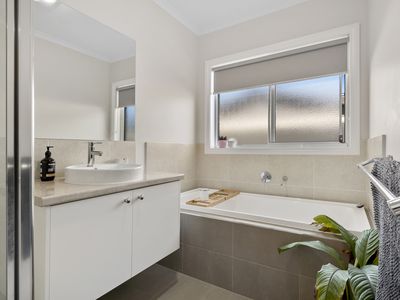 2 Havana Court, Gisborne
