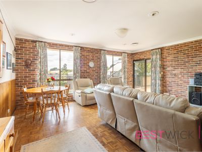 11 Namatjira Crescent, Orange