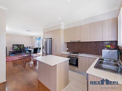 3 / 5 Aylesbury Court, Hampton Park