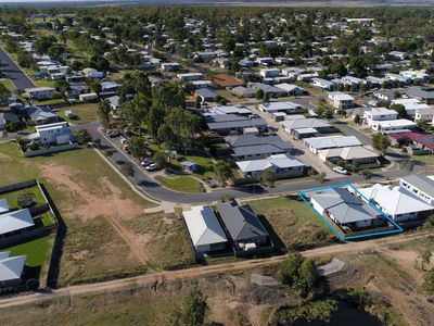 15 Raven Crescent, Moranbah