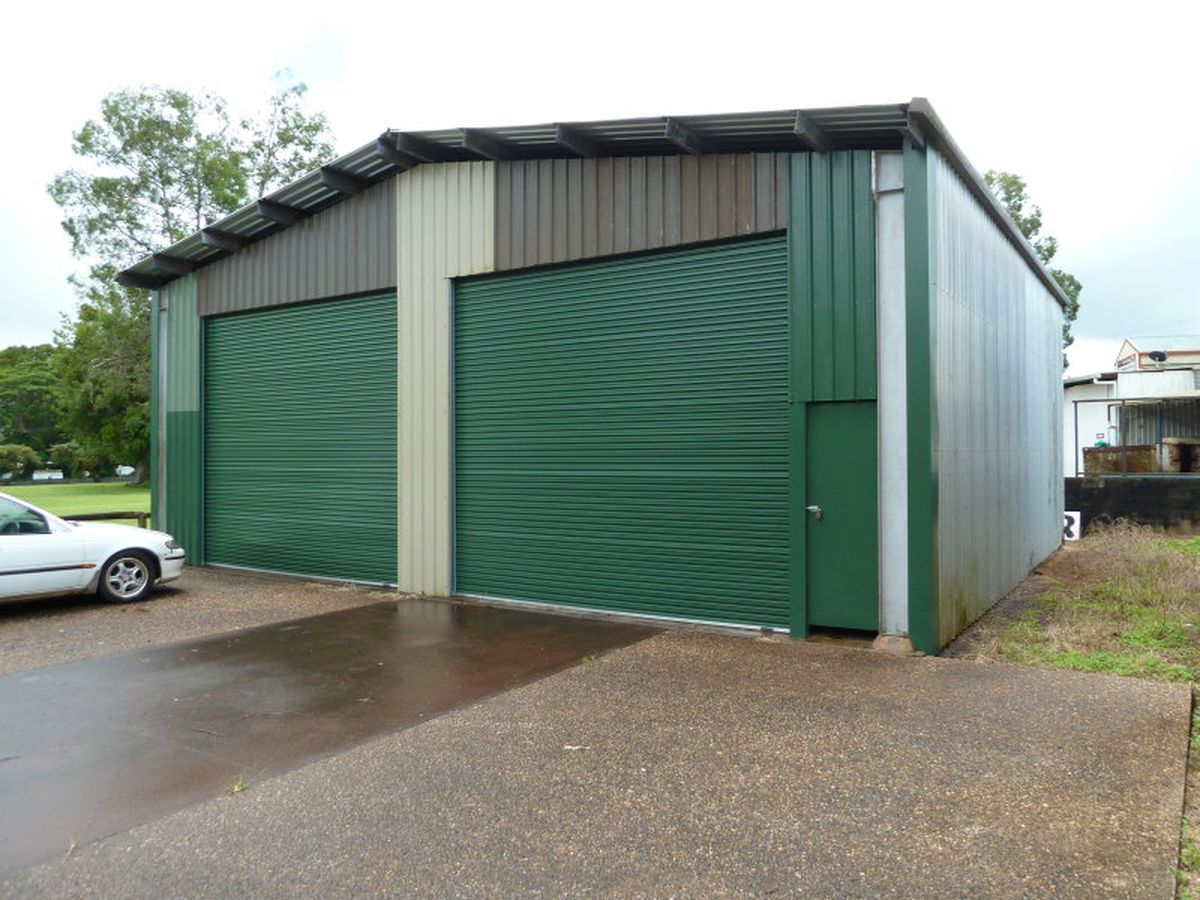 1 Gillies Hwy, Yungaburra