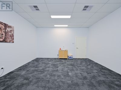 1 / 31 Council Avenue, Rockingham