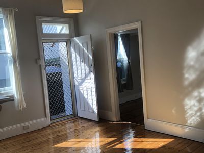 31 Sutherland Street, St Peters