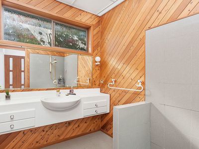 151 Lakeview Parade, Primbee