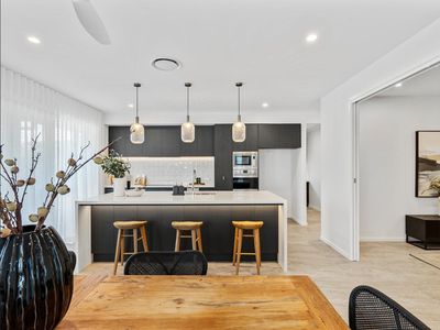 2 Primrose Parade, Wynnum West