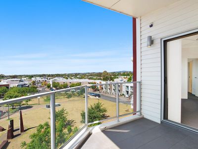 304 / 16 Mann Drive , Brompton