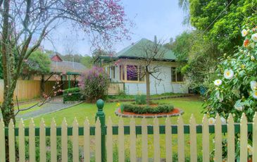 6 Paul Grove, Beaconsfield Upper