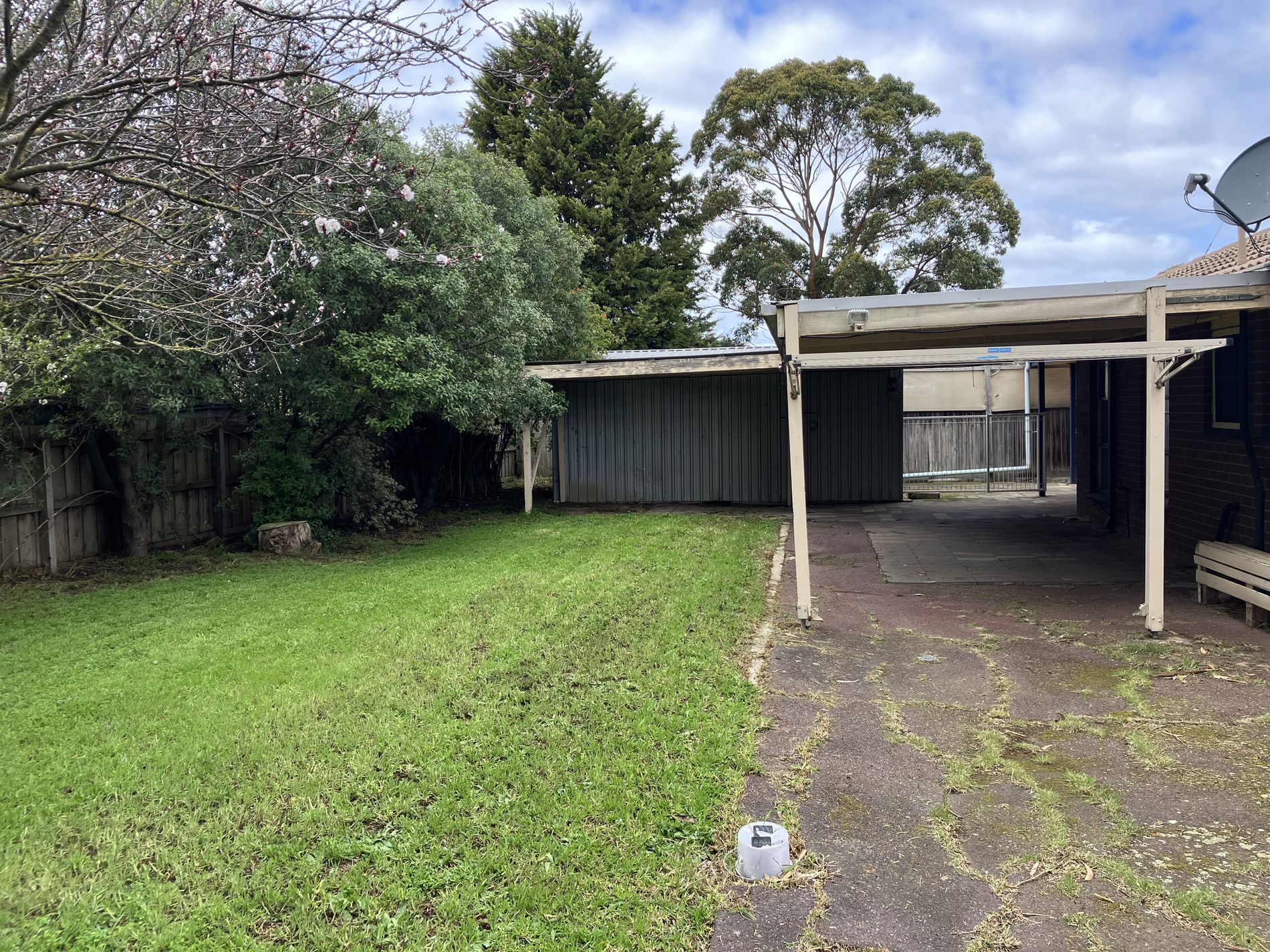 12 Sputnik Court, Whittington