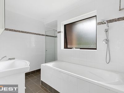 17 / 75 Chiswick Road, Greenacre