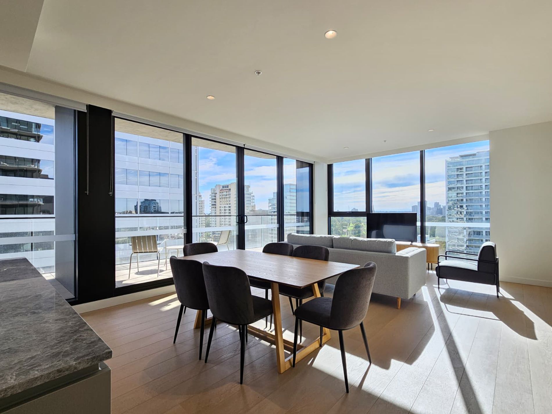 1102 / 8 Louise Street, Melbourne
