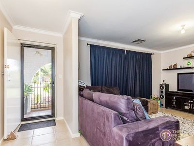 15 Ravenscroft Way, Kelmscott