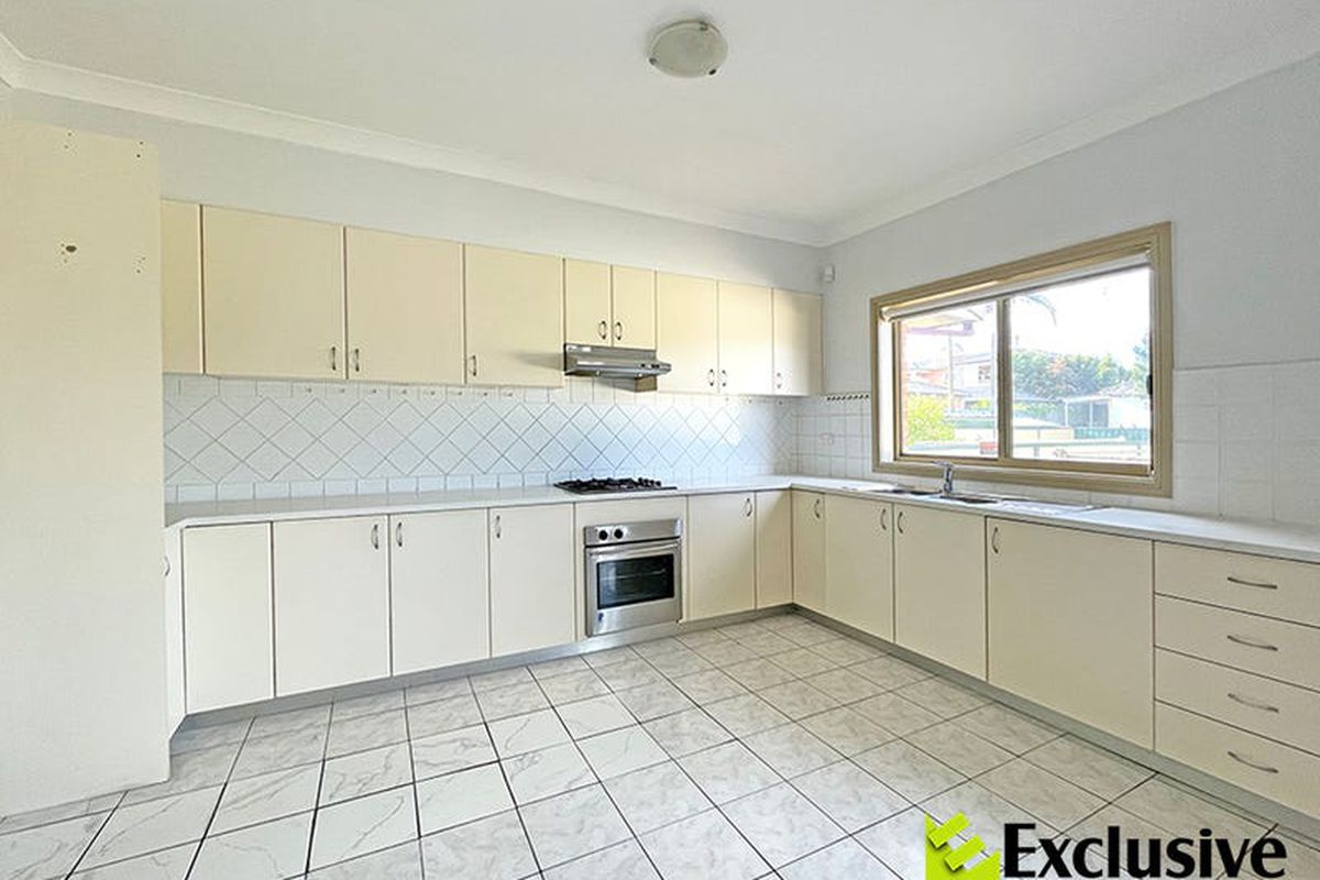 1 / 2 McPhee Street, Chester Hill