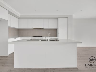 19 Stonefox Circuit, Clyde North