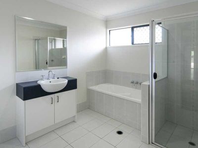38 Honeywood Drive, Fernvale