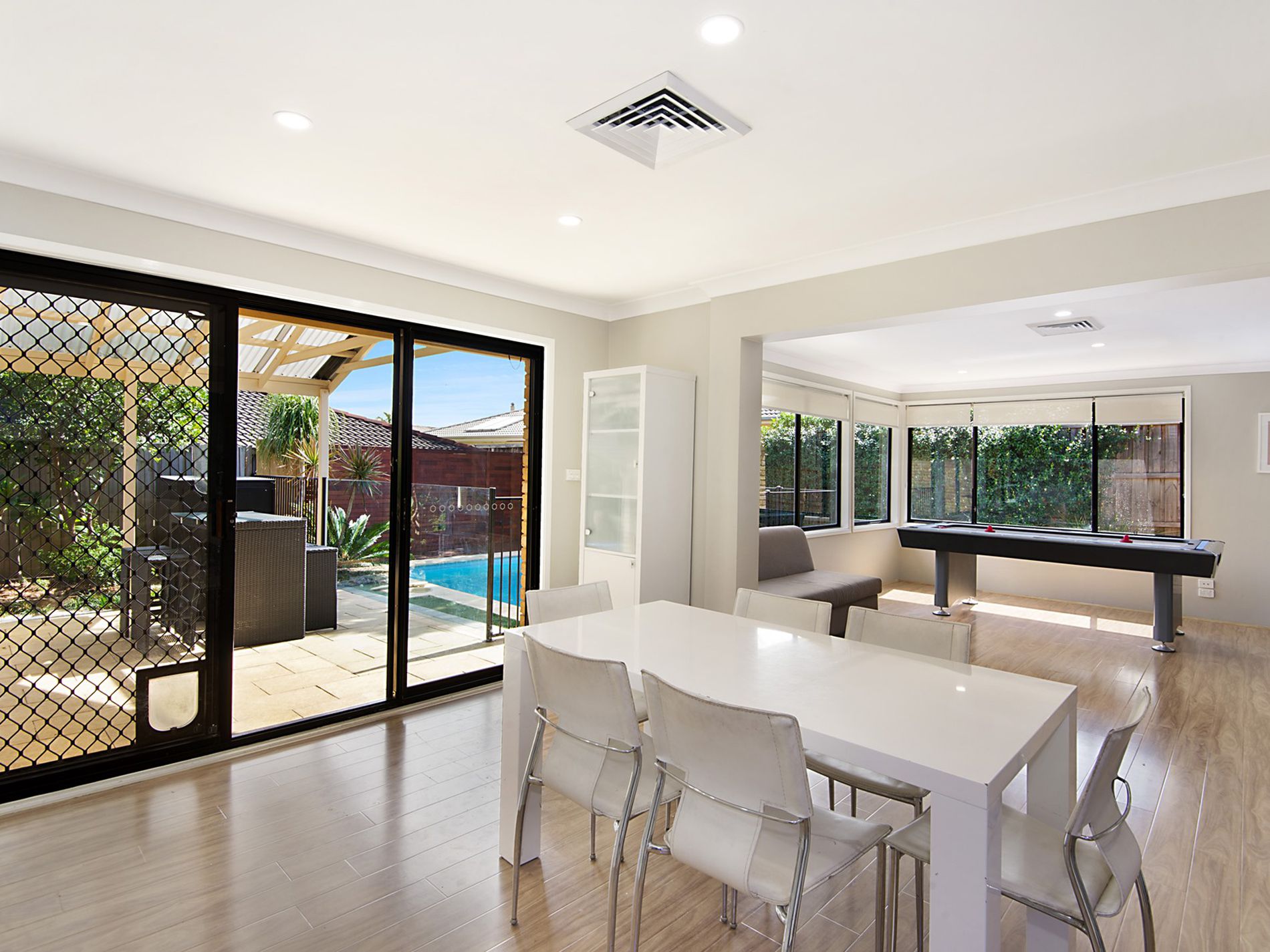 341 Glenwood Park Drive, Glenwood