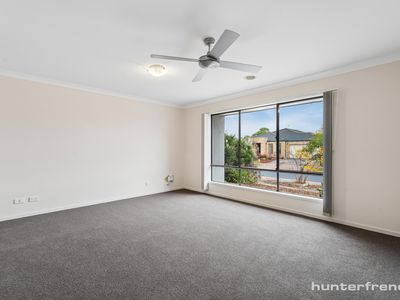 18 Villiers Drive, Point Cook