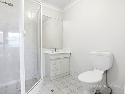 30 / 1B Derby Street, Kingswood