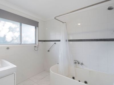 73 Woodlands Drive, Rochedale South